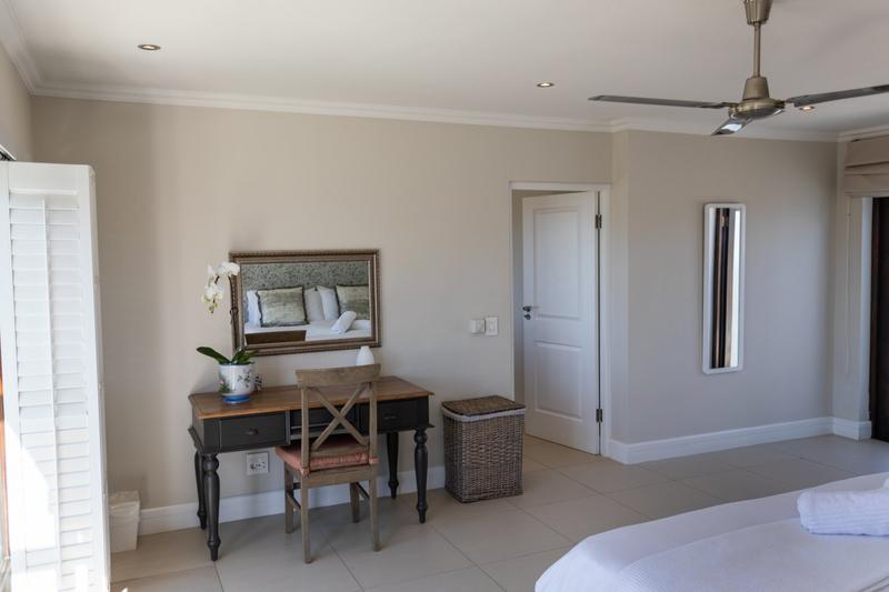 4 Bedroom Property for Sale in Baron View Western Cape